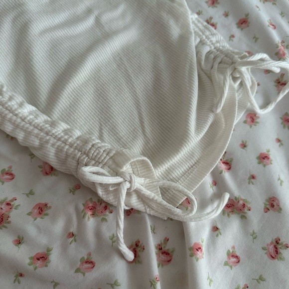 Princess Polly White tank - Picture 3 of 3